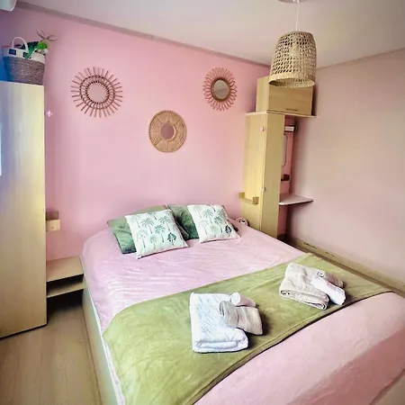 Center - 2 Bedrooms - 4 Pers - With Parking Brest