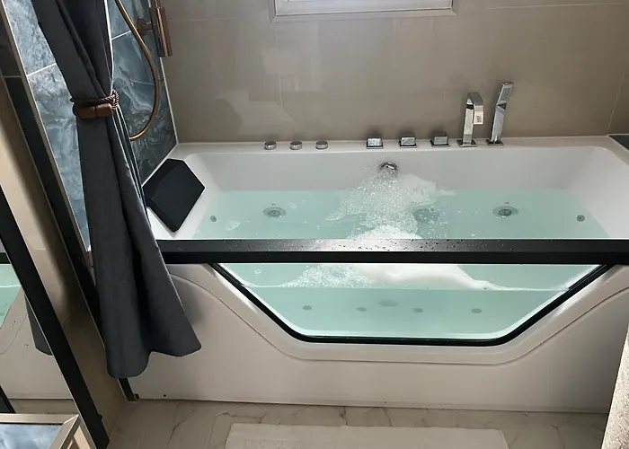 Center - 2 Bedrooms - 4 Pers - With Parking * Brest