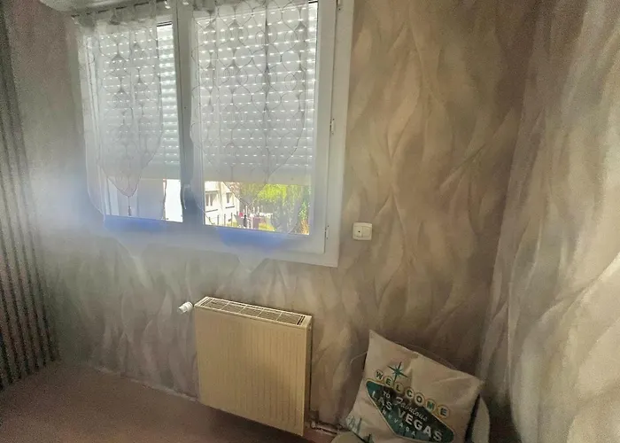 Apartment Center - 2 Bedrooms - 4 Pers - With Parking *