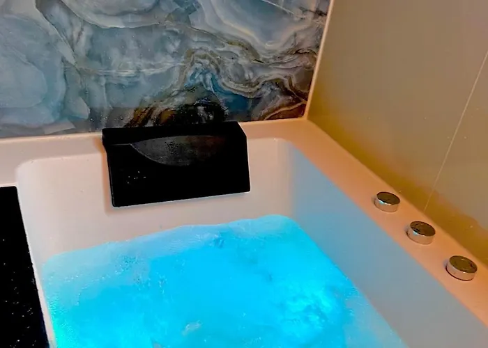 Center - 2 Bedrooms - 4 Pers - With Parking Lejlighed Brest