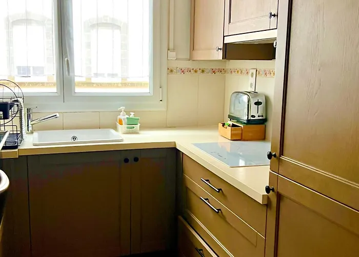 Lejlighed Center - 2 Bedrooms - 4 Pers - With Parking *