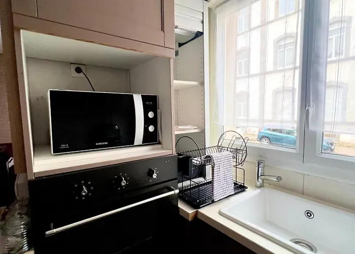 Center - 2 Bedrooms - 4 Pers - With Parking Lejlighed *