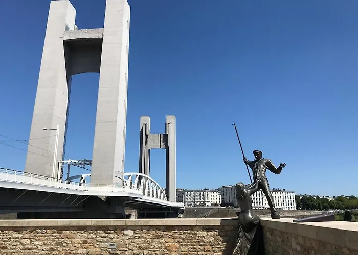 Center - 2 Bedrooms - 4 Pers - With Parking Appartement